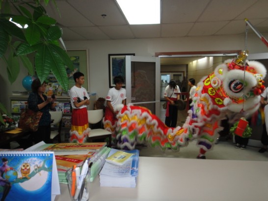 Lion Dance of 2014 Chinese New Year In TECO by Guam Chinese School(4)