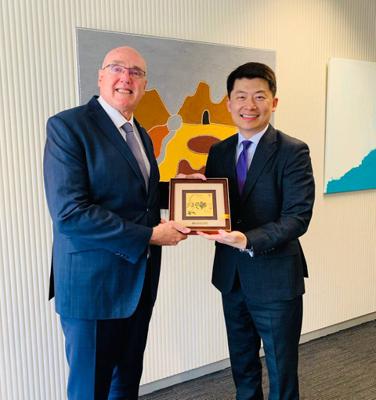 Director General David Cheng-Wei Wu met with Prof. Barney Glover, VC of Western Sydney University, and the newly appointed Commissioner of Jobs and Skills Australia