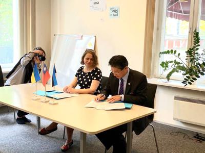 Taivāna ziedo 1 miljonu ASV dolāru Igaunijai Ukrainas bēgļu atbalstam