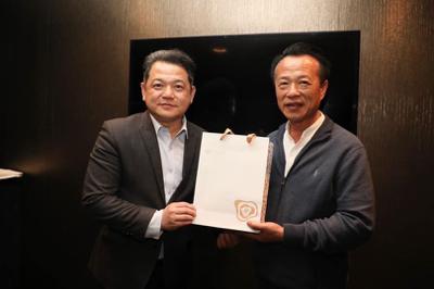 Director General Amino Chi was delighted to meet with Magistrate Weng Chang-Liang of Chiayi County Government on April 21, 2024. They exchanged views on the drone industry development of Taiwan in the global market.