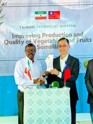 台灣模式的農業合作在索馬利蘭開更多的花、結更多的果、造福更多的農民