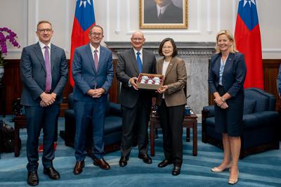 President Tsai Ing-wen meets cross-party parliamentary delegation from Australia
