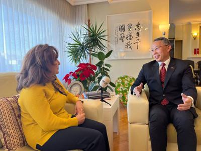 亞塞拜然的網路媒體《報導者》專訪黃志揚代表