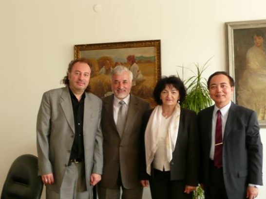 經濟組陳組長Director Hai-Shing Chen