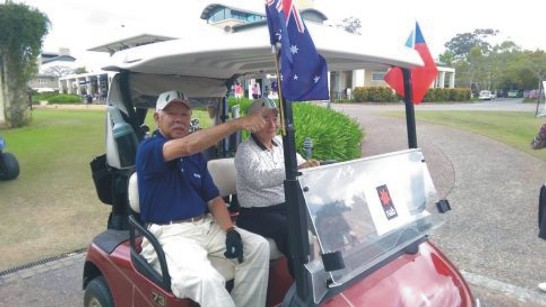 陸續出發：盧永吉主委與溫錦文董事長（左起）