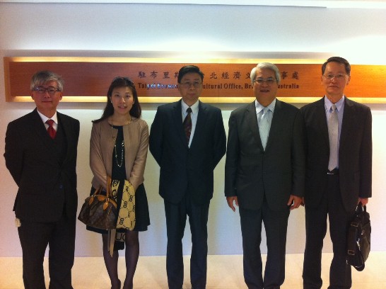 台新銀行鍾隆毓總經理一行三人來處拜會