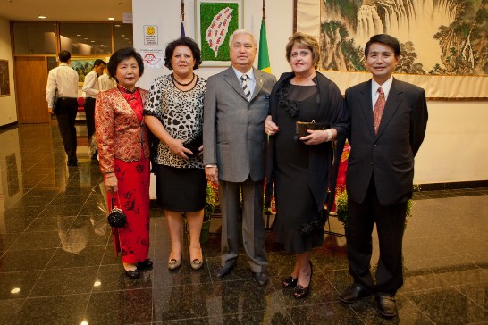 A Sra. Gilda Fleury Meirelles e o Sr. Mauro Lima Wu, diretores do Ibradep