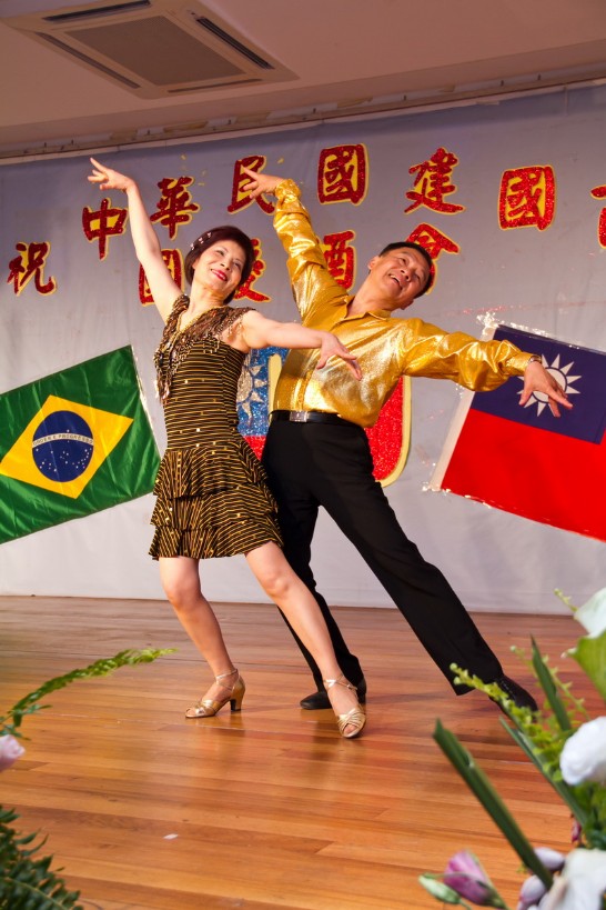 林俊傑及張玉英的舞蹈示範