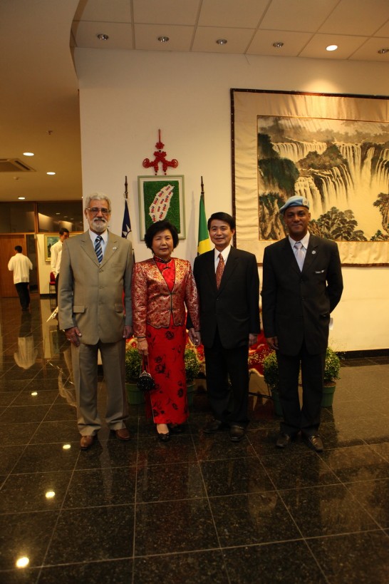 Sr. Carlos Roberto de Oliveira