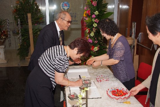 data de publicação：2012/10/10