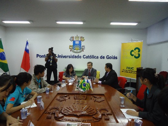 青年大使團訪問巴西進行交流活動
