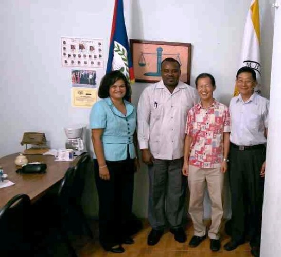 H.E. Ambassador Benjamin Ho called on Mr. Lionel Arzu Mrs. Rubiceli Perera of Ombudsman Belize on 9, Nov.