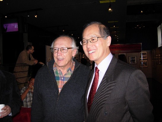 Taiwan Representative Dr. David Lee meets Pierre Jutras, former Programming Director of la Cinémathèque québécoise.