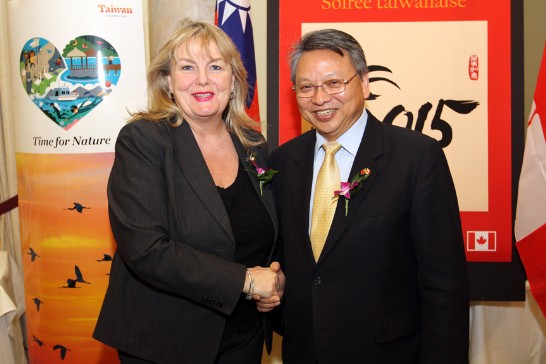 Amb. Bruce Linghu, Representative of Taipei Economic and Cultural Office in Canada and Honourable Kerry-Lynne Findlay, Minister of National Revenue