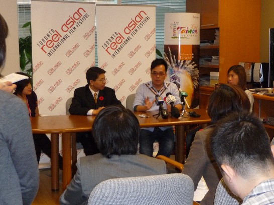 林育賢導演在記者會上暢談他的作品。