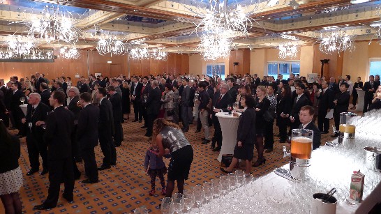 捷克各界逾300友人參加駐捷克代表處國慶酒會場面盛大熱烈。