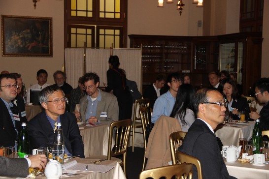 ：捷克「公元兩千論壇」早餐會現場聽眾聆聽胡資政演講情形