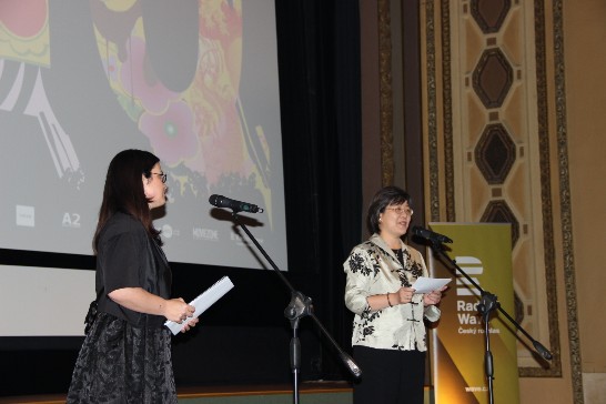 薛代表美瑜與影展主席Stojakova共同主持開幕片行動代號孫中山首映