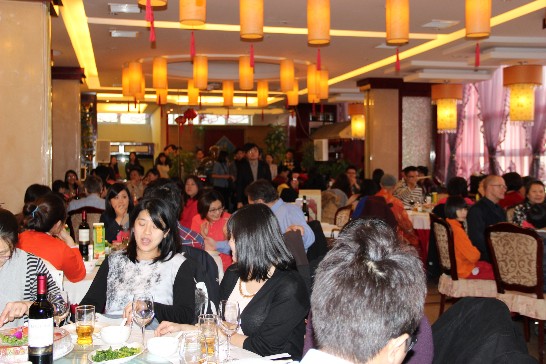 旅捷台商、僑胞及臺灣學生聚餐場景2