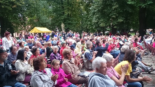 皮賽克國際傳藝節開幕典禮座無虛席