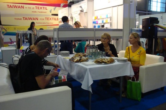 參展廠商之產品各具特色，獲得許多觀展者垂詢。