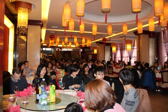 旅捷台商僑胞及臺灣學生聚餐場景