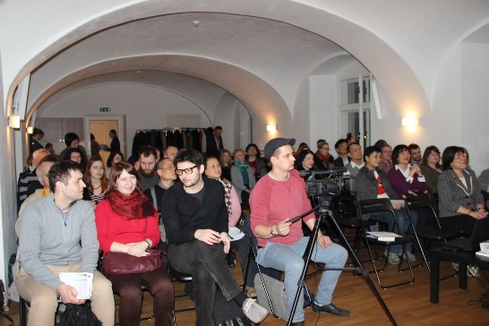 照片二：近百名台捷文學愛好者出席「台灣文學作品朗讀會」現場氣氛熱烈