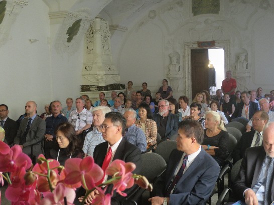 以蘭花佈置台灣展開幕典禮讓來賓大為驚艷