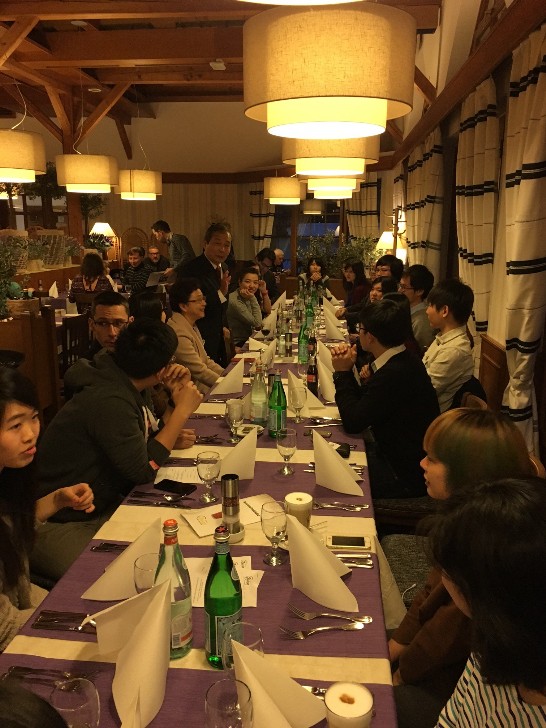 陸大使與HK大學學生餐敘並致詞