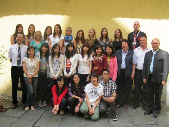 高雄文藻外語學院師生與巴伐利亞邦Straubin市Ursulinen女子高中辦理互訪活動。