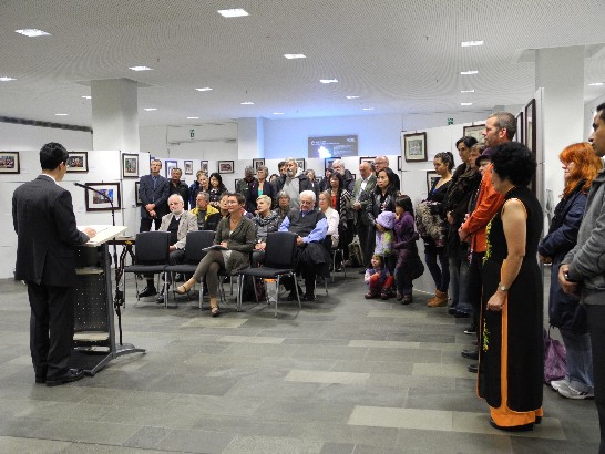 紐倫堡暨愛爾蘭根臺灣婦女會及駐慕尼黑辦事處於102年10月17日下午5時假巴伐利亞邦愛爾朗根市（Erlangen）市政大廰舉行「台灣新移民照片展」開幕酒會!