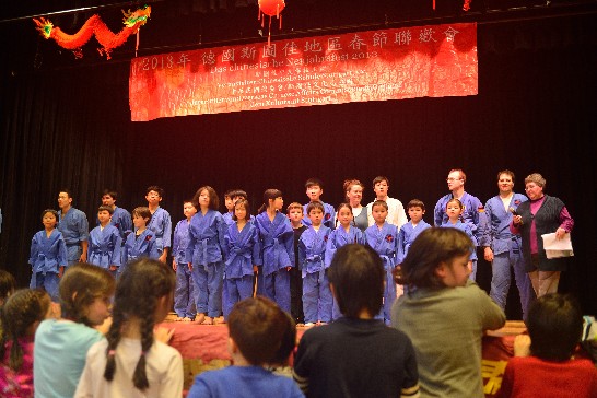 斯圖佳中文學校於102年2月24日舉辦"102年春節聯歡會"!