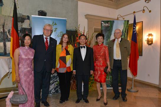 駐慕尼黑辦事處舉辦國慶酒會