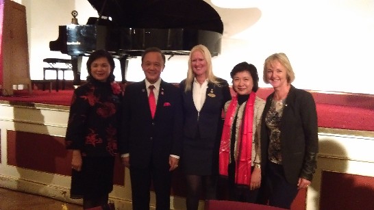 來自台灣的國際扶輪社總社長黃其光受到大哥本哈根地區扶輪社成員約200人熱烈歡迎。