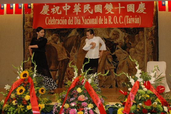 來自塞維亞的廖云秀老師與許嘉倩老師聯手以台灣歌謠詮釋精湛的佛朗明哥舞藝