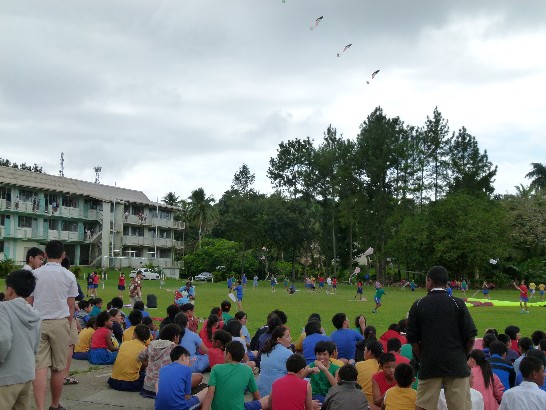 中華民國風箏推廣協會101年9月14日上午在逸仙學校表演風箏