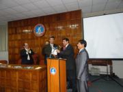 「瓜國馬里安諾卡維斯大學」商業管理學院頒予孫大使感謝狀，以表彰其此次所作精彩演講。