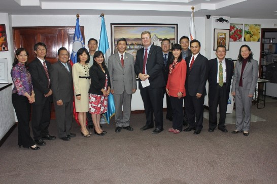 上述儀式畢全體觀禮人員合影