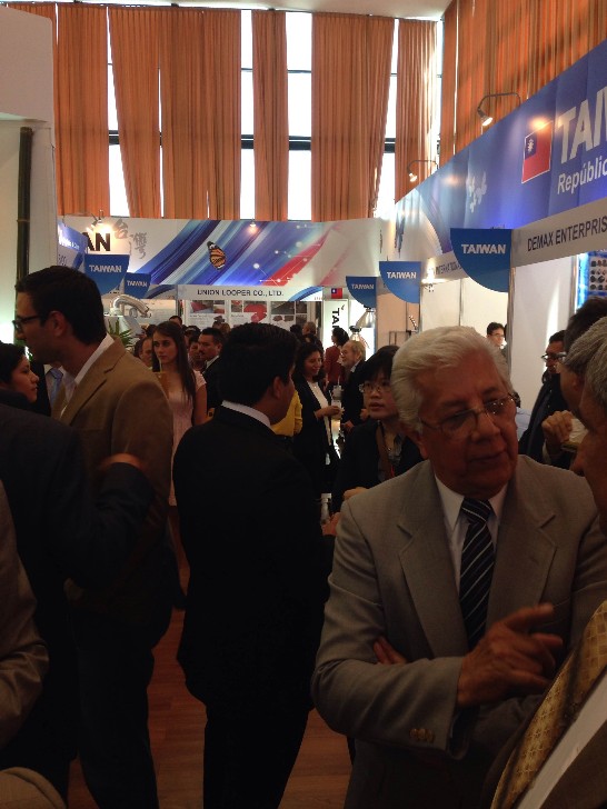 我國展館人潮洶湧