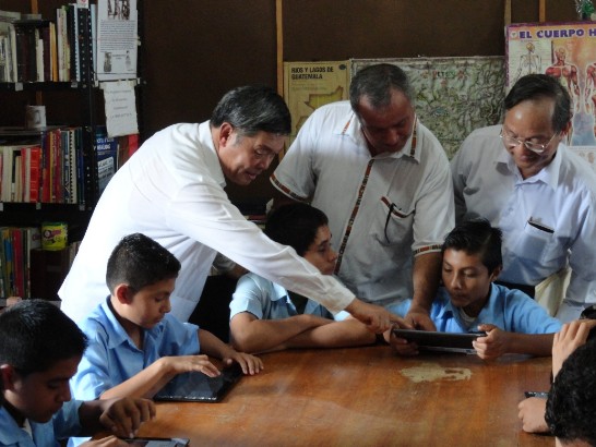 學生使用平板電腦情形