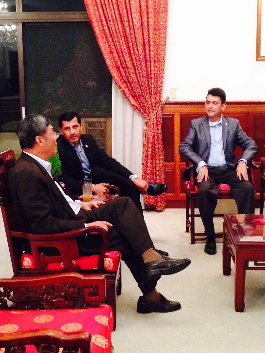 孫大使與國防部長、海事副部長晤談