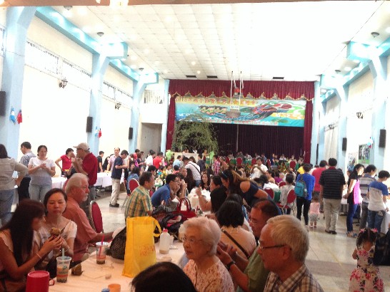 旅瓜僑胞闔府踴躍參加上述活動一角