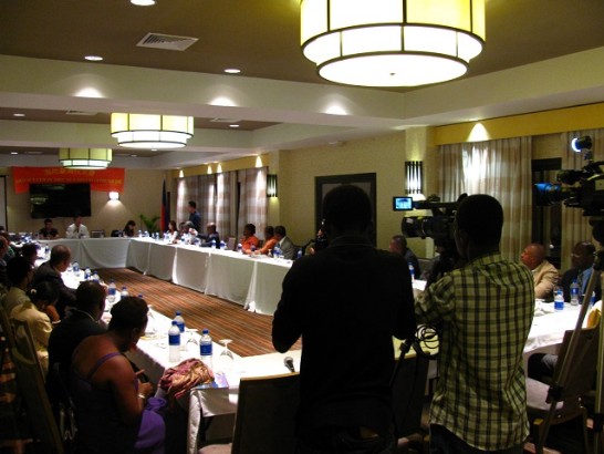 海地臺灣校友會成立大會一隅。