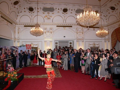 beküldési időpont：2011/10/12