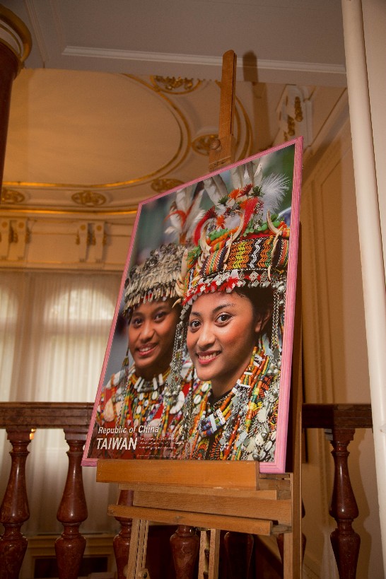 beküldési időpont：2015/10/8