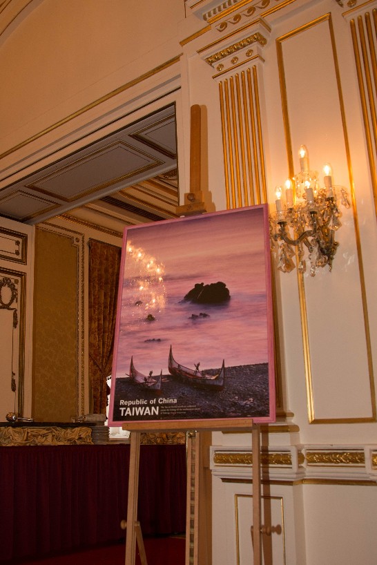 beküldési időpont：2015/10/8