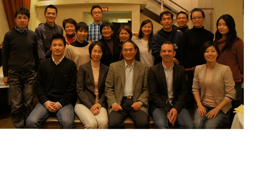  Representative Harry Tseng and Mrs Tseng together celebrated with the participants after the competition.