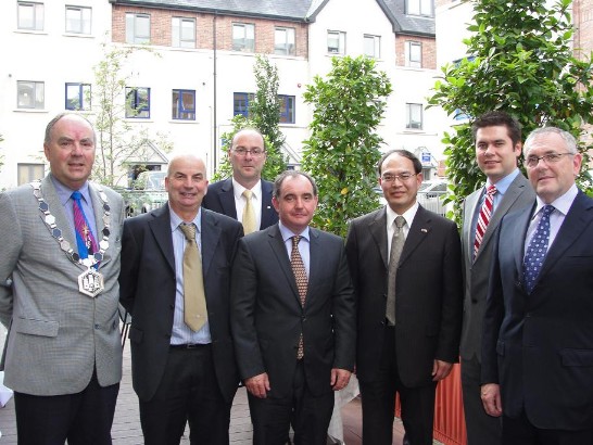 Pictured at Kilkenny Arts Week, were; (l-r) Donnie Butler, President of Kilkenny Chamber of Commerce; Maurice Shortall, Leas Cathaoirleach of Kilkenny County Council; Philip O’Neill, Acting County Manager of Kilkenny County Council; Sean O’hArgain, Mayor of Kilkenny; Representative Harry Tseng; Andrew McGuinness, Councillor of Kilkenny; and Deputy John McGuinness.