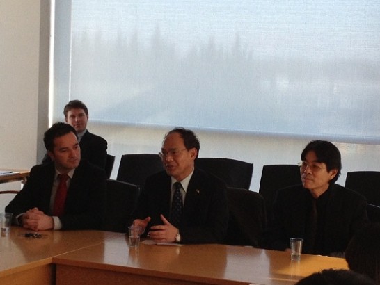 Representative Harry Tseng welcoming the ITI students