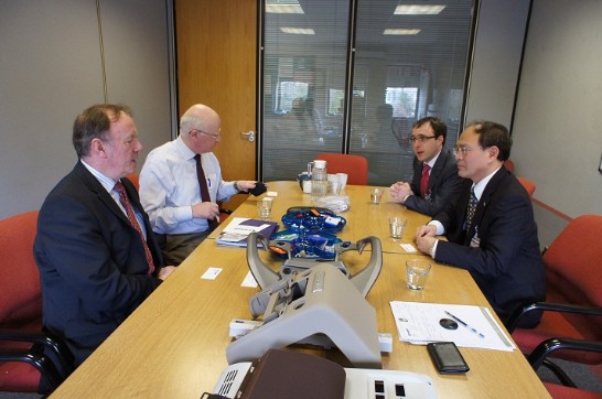 曾代表商訪當地企業Trend Technology